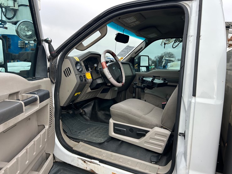 2009-ford-f450-image-14