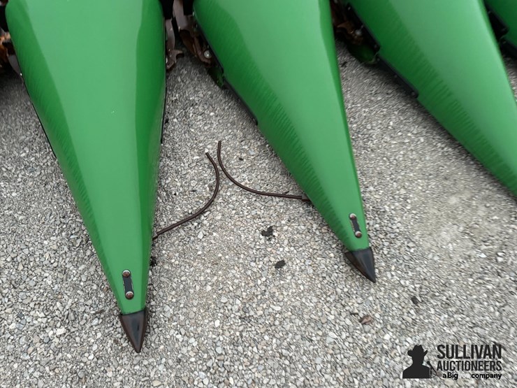 john-deere-c12f-image-10