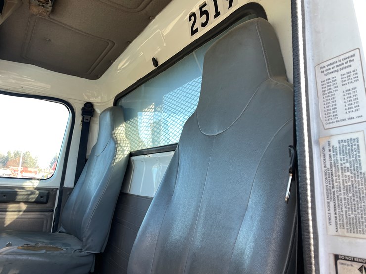 international-4700-image-29