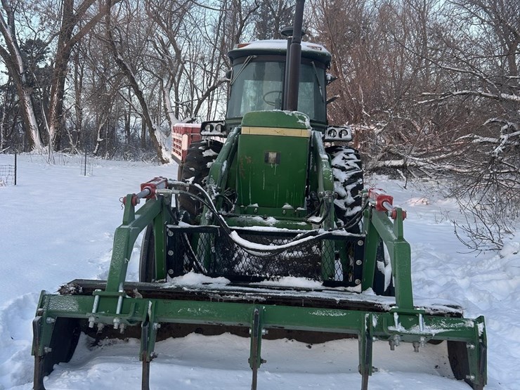 1979-john-deere-4440-image-3