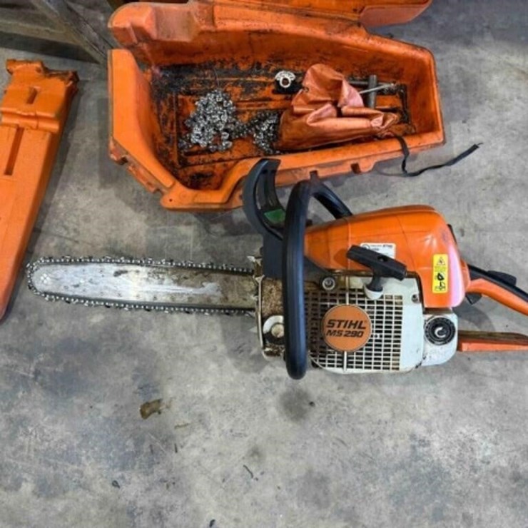 Stihl MS290 chainsaw- motor pulls through