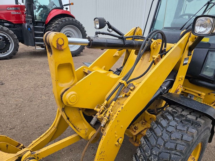 2009-caterpillar-906h-image-19