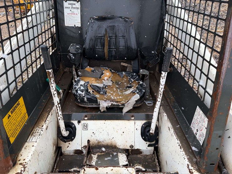 bobcat-530-image-13