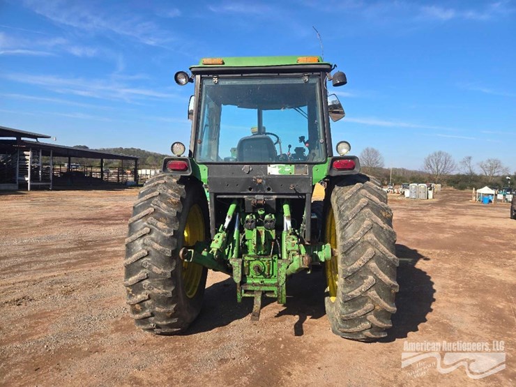 john-deere-3155-image-6