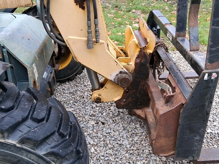 #1301-•-gel-rs5-19-telehandler-image-32