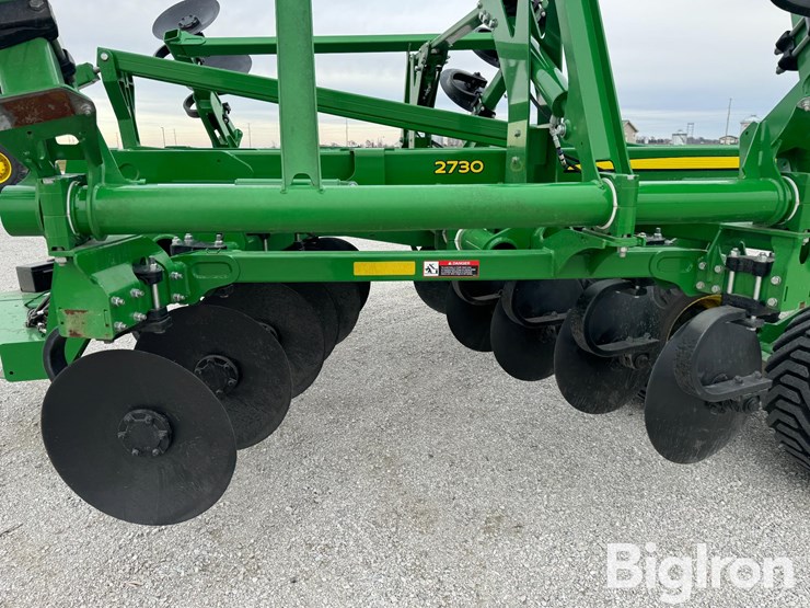 2023-john-deere-2730-image-14