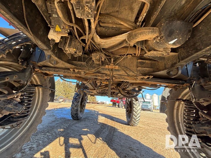 case-ih-patriot-4440-image-27