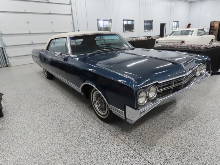 1965-oldsmobile-98-convertible-image-3
