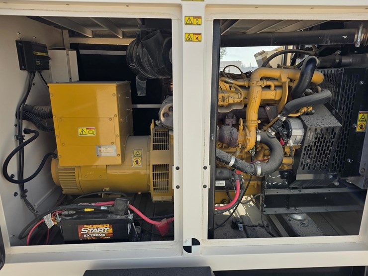 caterpillar-xq60-image-5