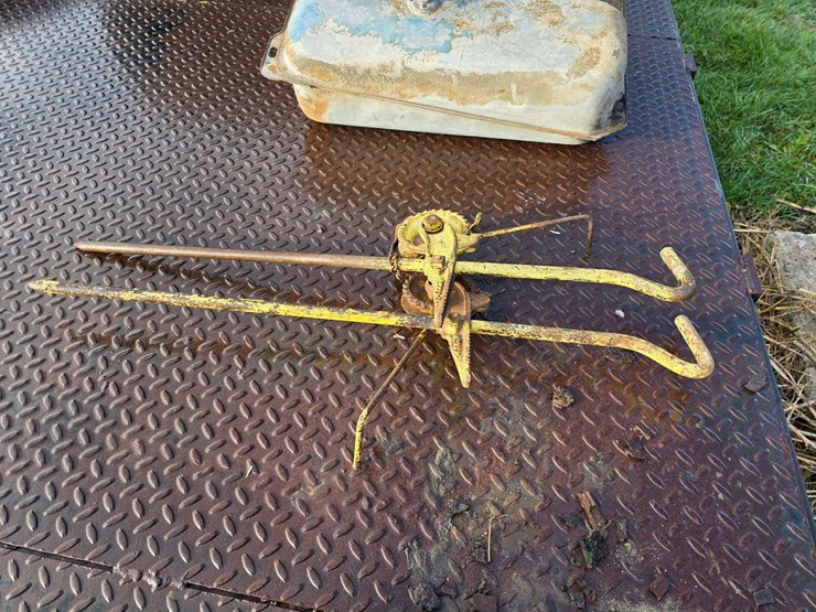 john-deere-planter-stakes-image-3