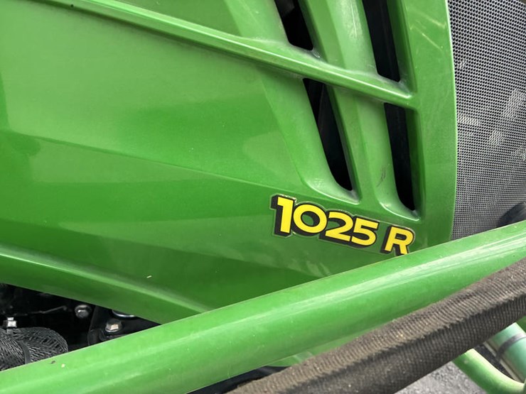 john-deere-1025r-image-17