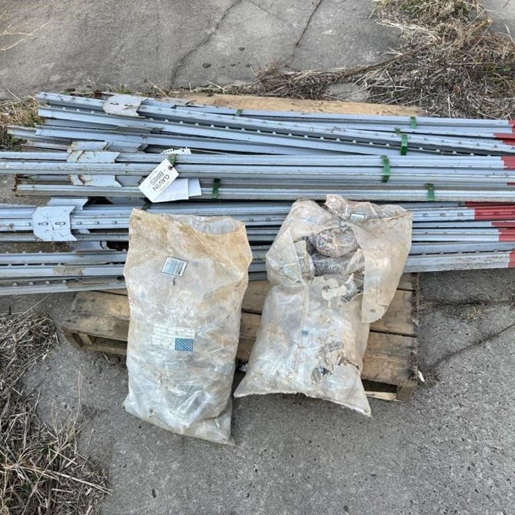 New Fence Posts & Clips