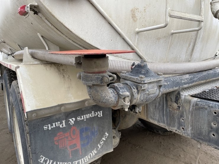 international-4900-image-20