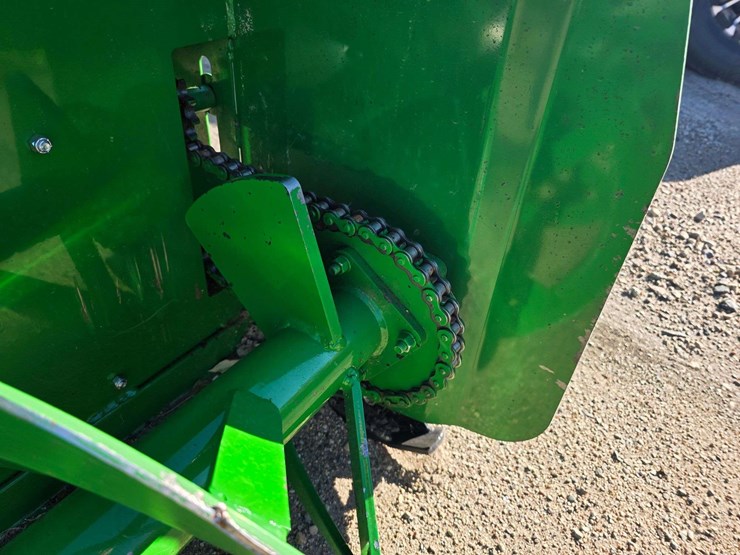 frontier-sb1174-3pt-snowblower-with-skid-loader-quick-attachment-adapter-plate,-2-years-old,-hydraul-image-14