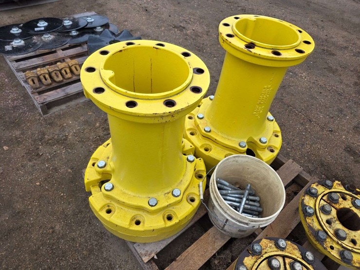 factory-front-dual-spacers-off-john-deere-8r360-image-6