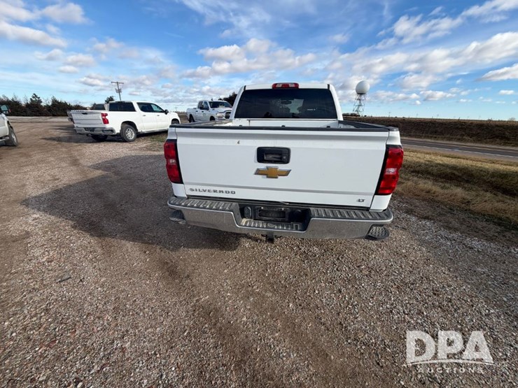 2017-chevrolet-1500-image-9