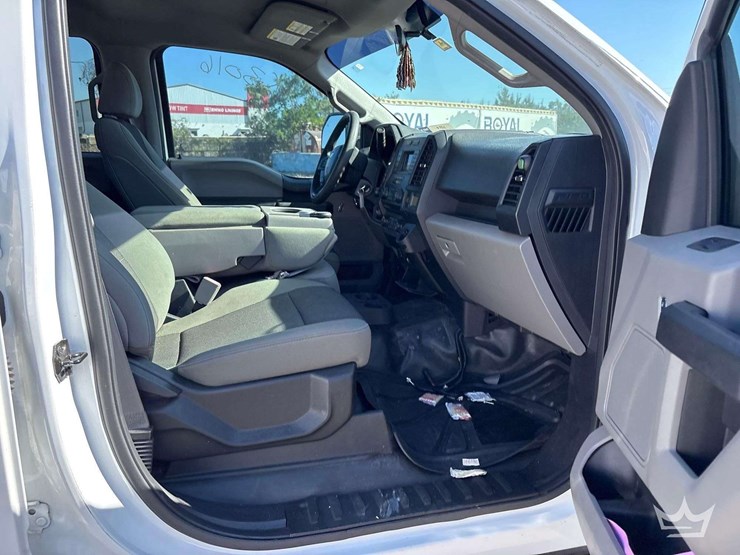 2018-ford-f-150-4x4-crew-cab-pickup-truck-image-23