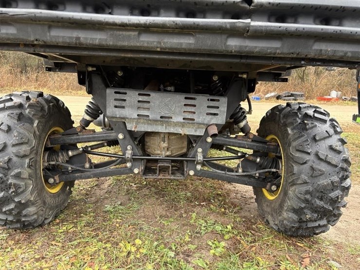 2014-john-deere-gator-image-9