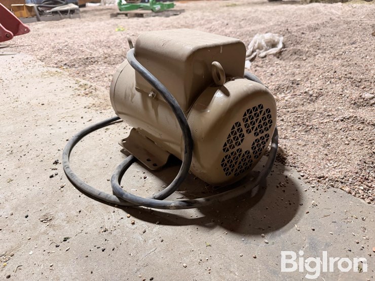 baldor-230v-farm-duty-motor-image-4