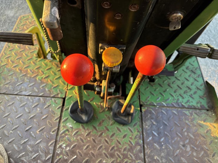 john-deere-2940-image-62