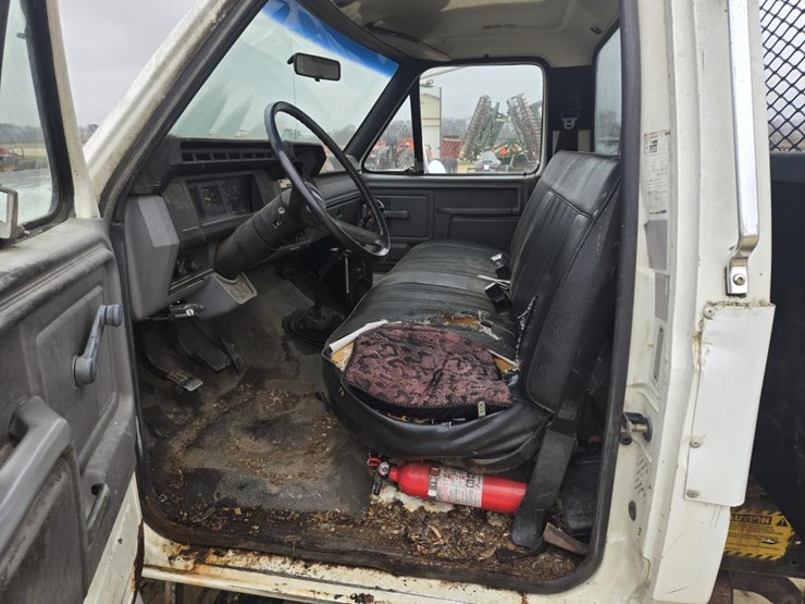 1996-ford-f700-image-17