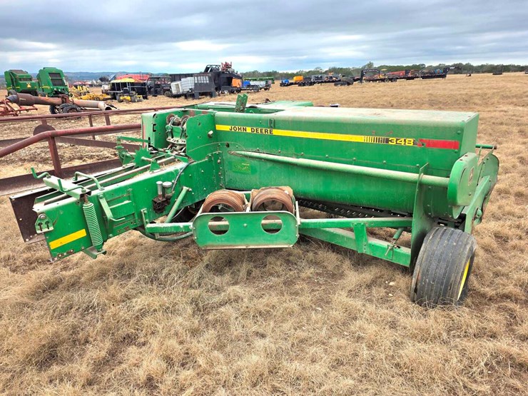 john-deere-348-image-1