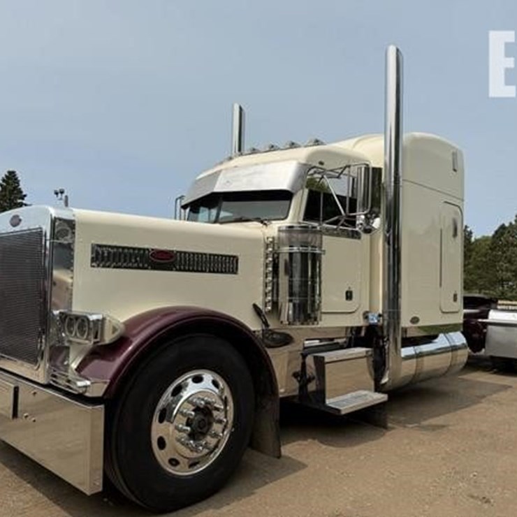 2002 PETERBILT 379