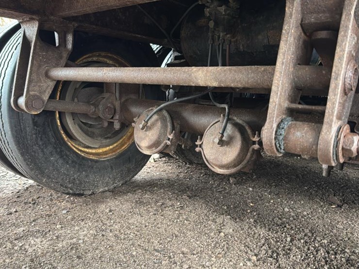 #126-•-chip-trailer-image-10