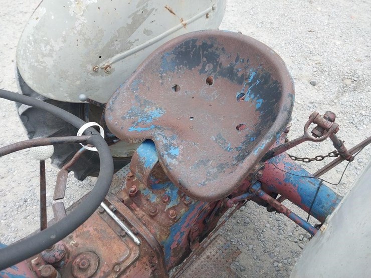 ford-tractor-image-9