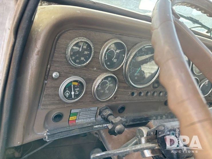 1981-new-leader-l2020-image-76