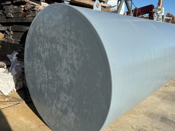 #146-•-fuel-tank-image-3