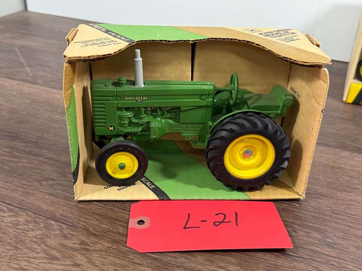 john-deere-m-image-3