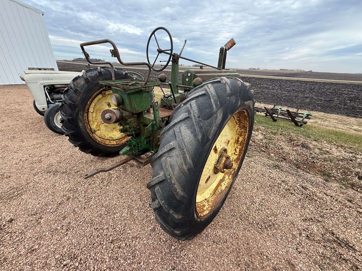 john-deere-model-b-image-7