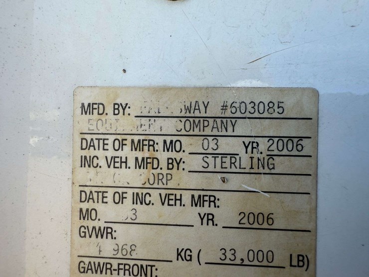 2006-sterling-rollback-truck,-101"x27'-bed,-winch,-automatic-transmission,-388k-miles,-11r22.5-tires-image-21