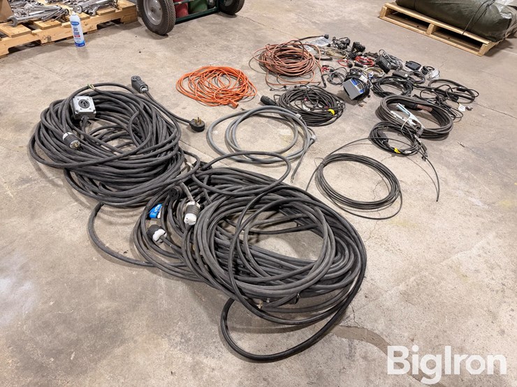 220v-power-cords-&-in-cab-monitors/wire-harnesses-image-7