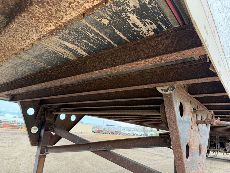 2006-utility-4000d-x-image-13