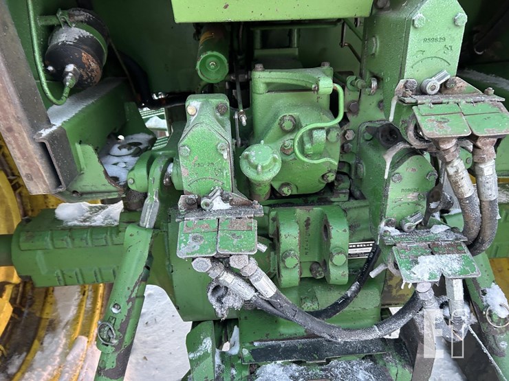 1979-john-deere-4440-image-33