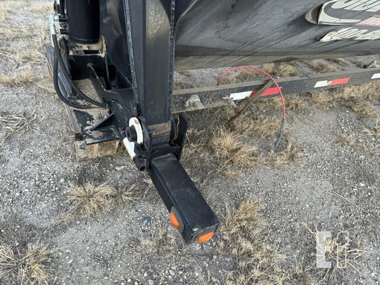 side-dump-industries-16ft-well-truck-mount-image-24