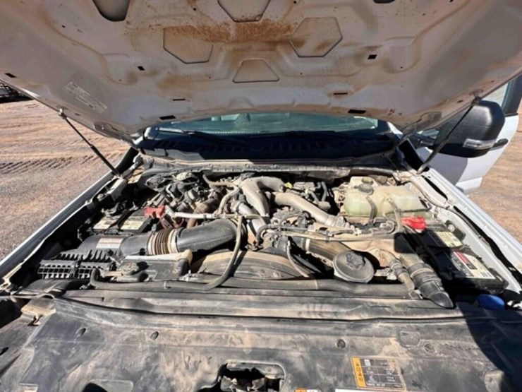 2023-ford-f350-image-35