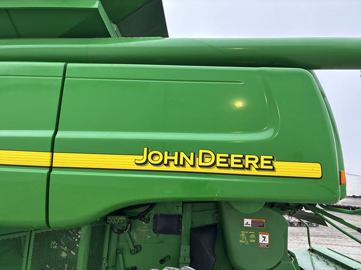 john-deere-9560-image-15