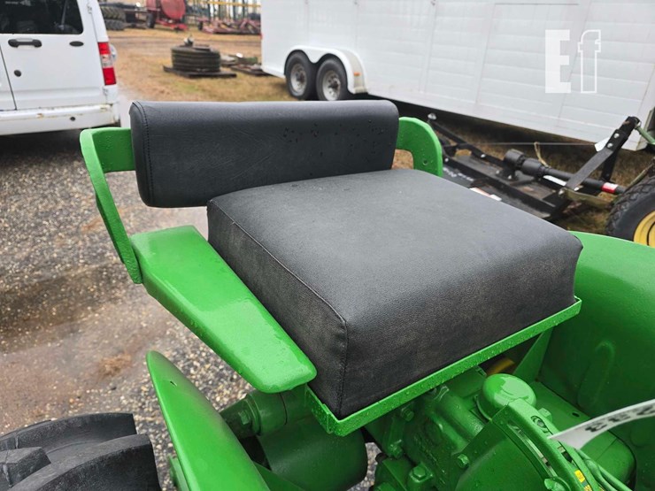 john-deere-m-image-12