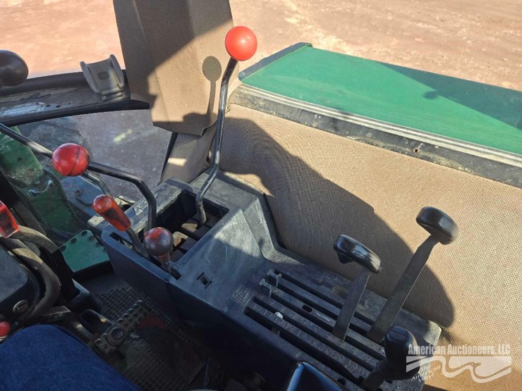 john-deere-3155-image-22