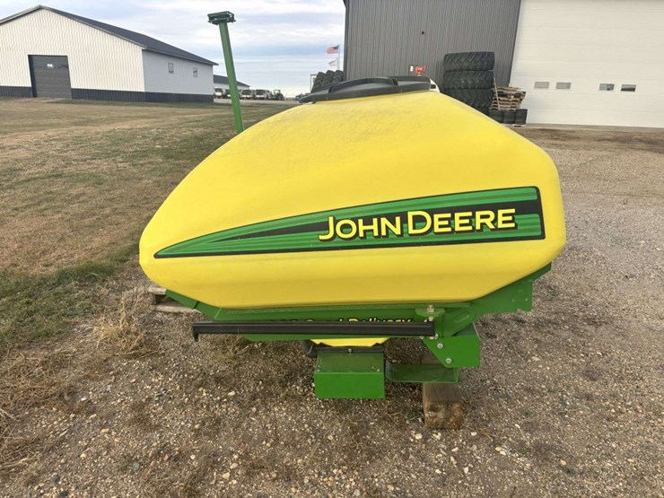 2013-john-deere-db66-image-2