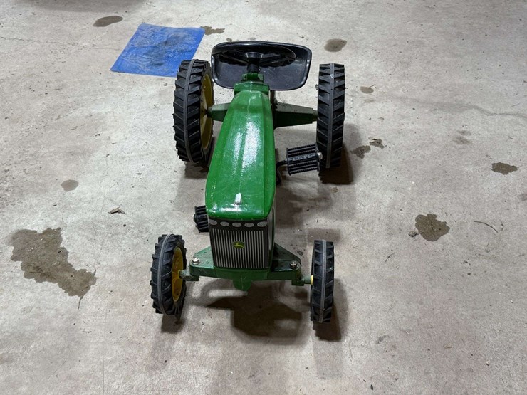 john-deere-pedal-tractor-with-8520-stickers-image-7