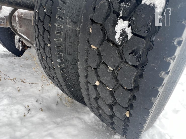 1996-kenworth-t600-image-9