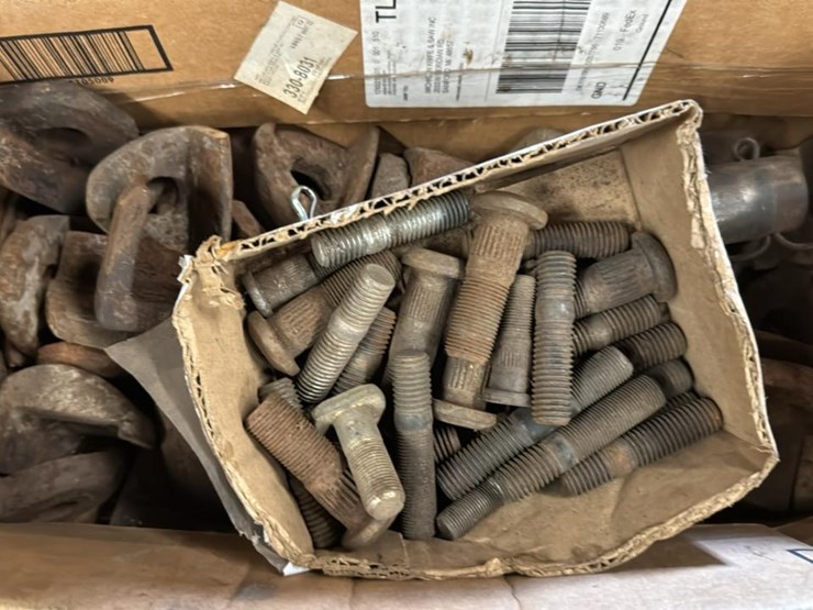 #193-•-skid-of-parts*-image-7