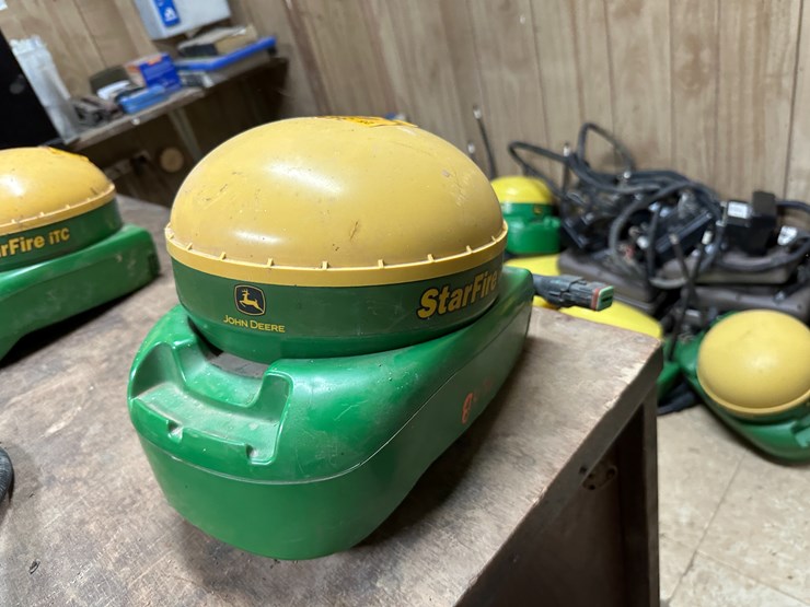 #34592-•-john-deere-starfire-itc-guidance-receiver-location:-site-1e-image-2