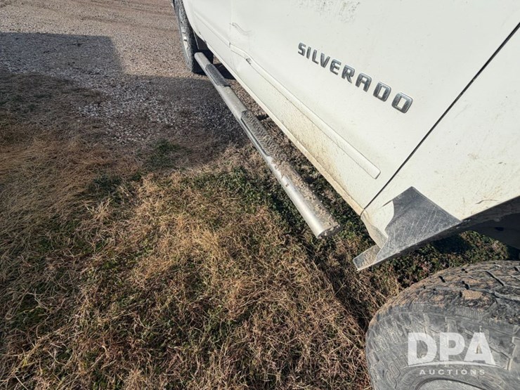 2017-chevrolet-1500-image-33