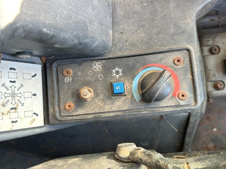 takeuchi-tl12-image-39