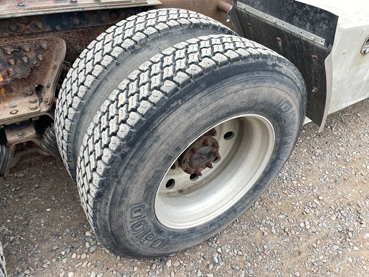 kenworth-t800-image-13